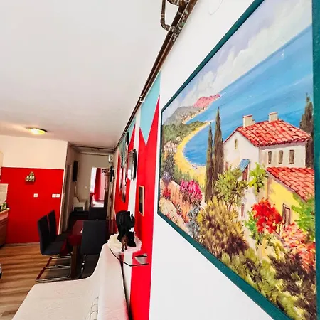 Апартаменти Mira *